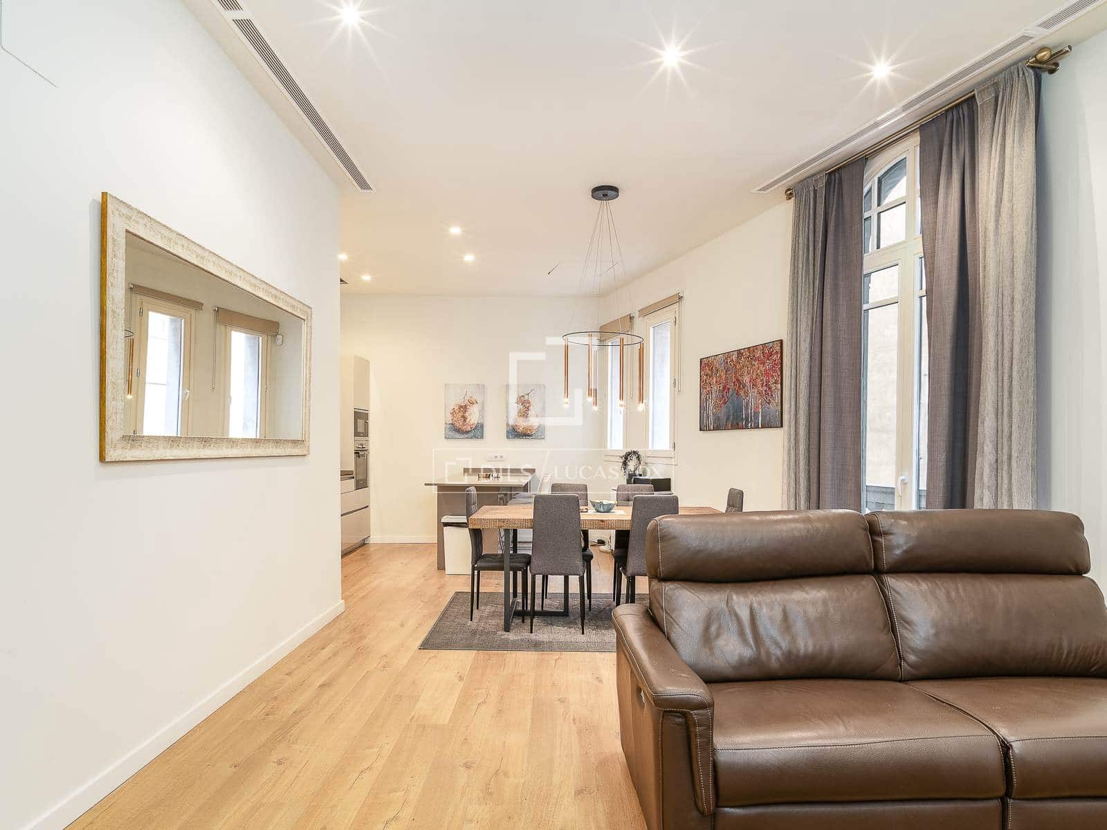 Apartamento de 4 habitaciones en Barcelona ciudad en venta - 1.050.000 € (Ref: 9697823)