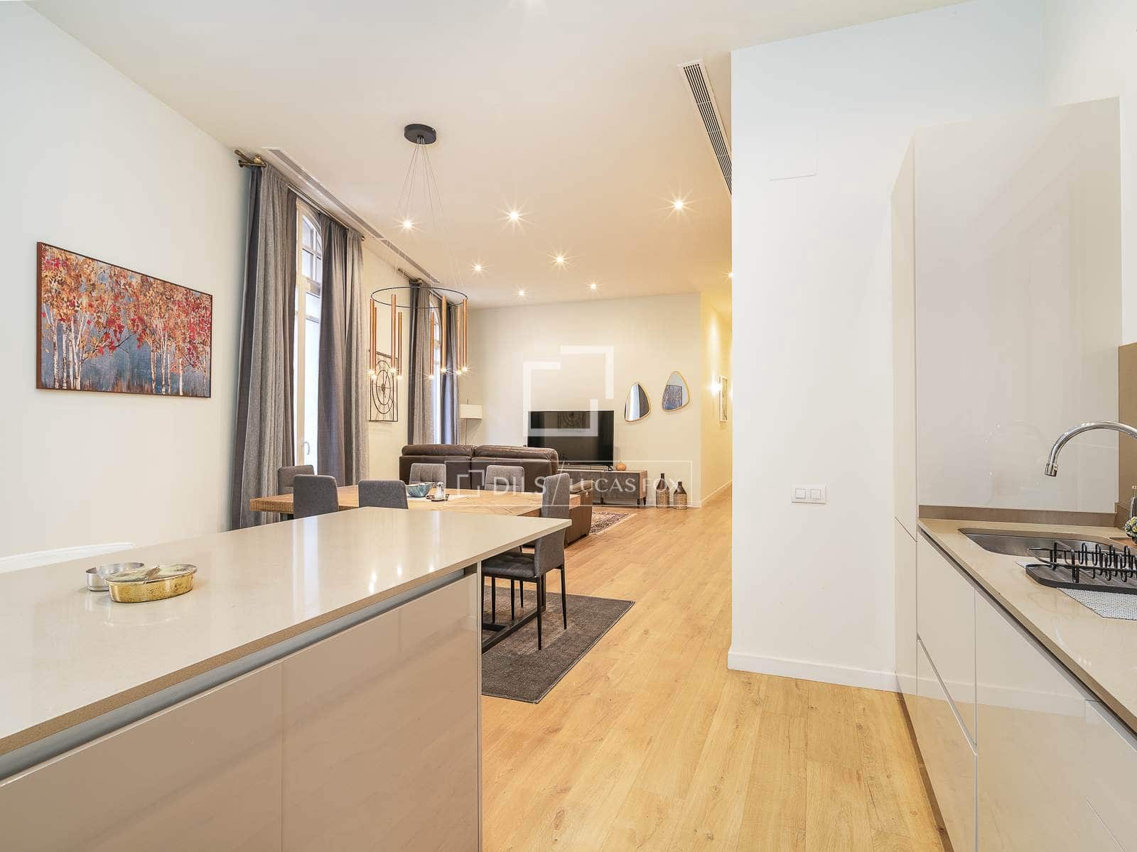 Apartamento de 4 habitaciones en Barcelona ciudad en venta - 1.050.000 € (Ref: 9697823)