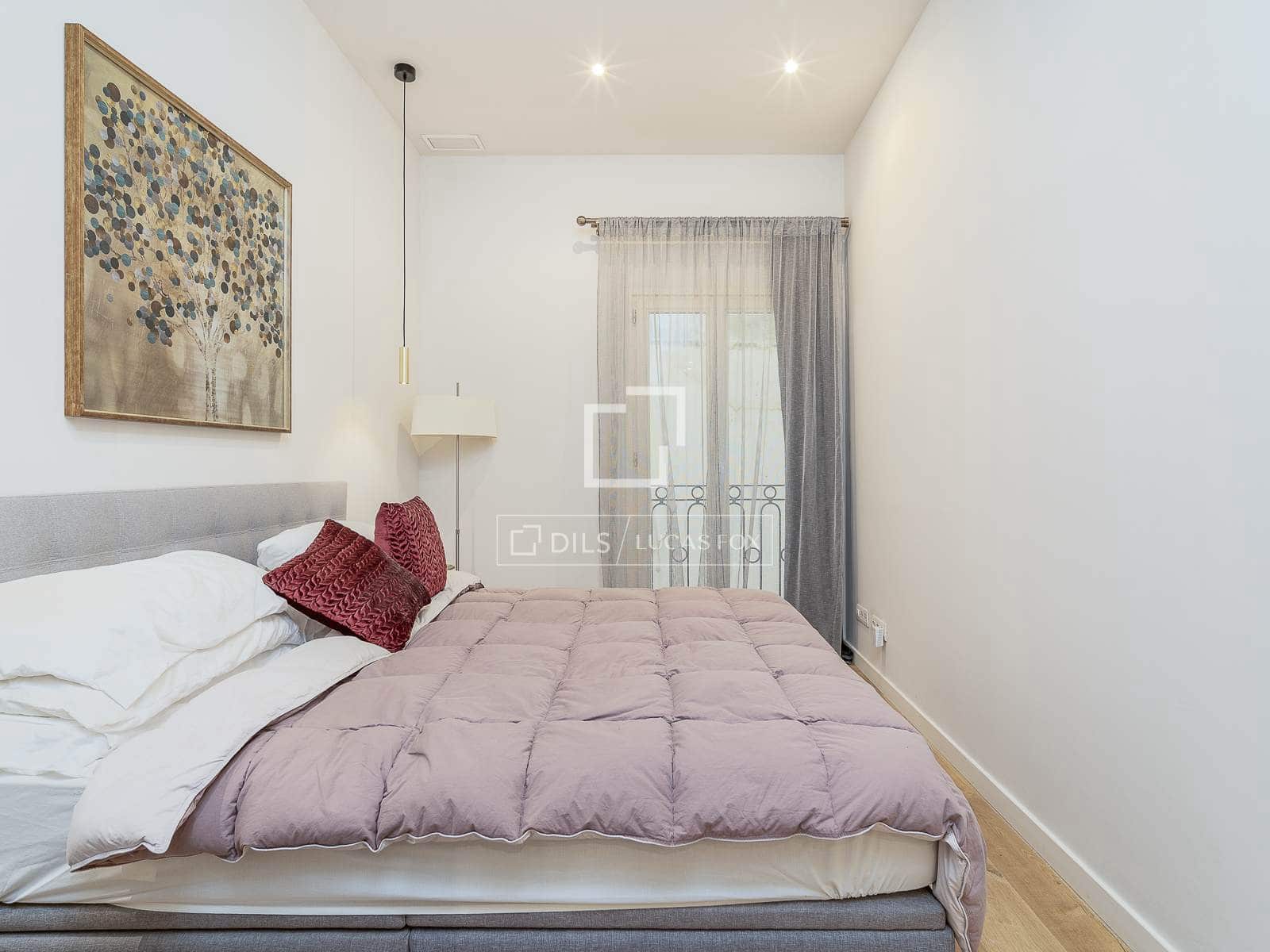 Apartamento de 4 habitaciones en Barcelona ciudad en venta - 1.050.000 € (Ref: 9697823)