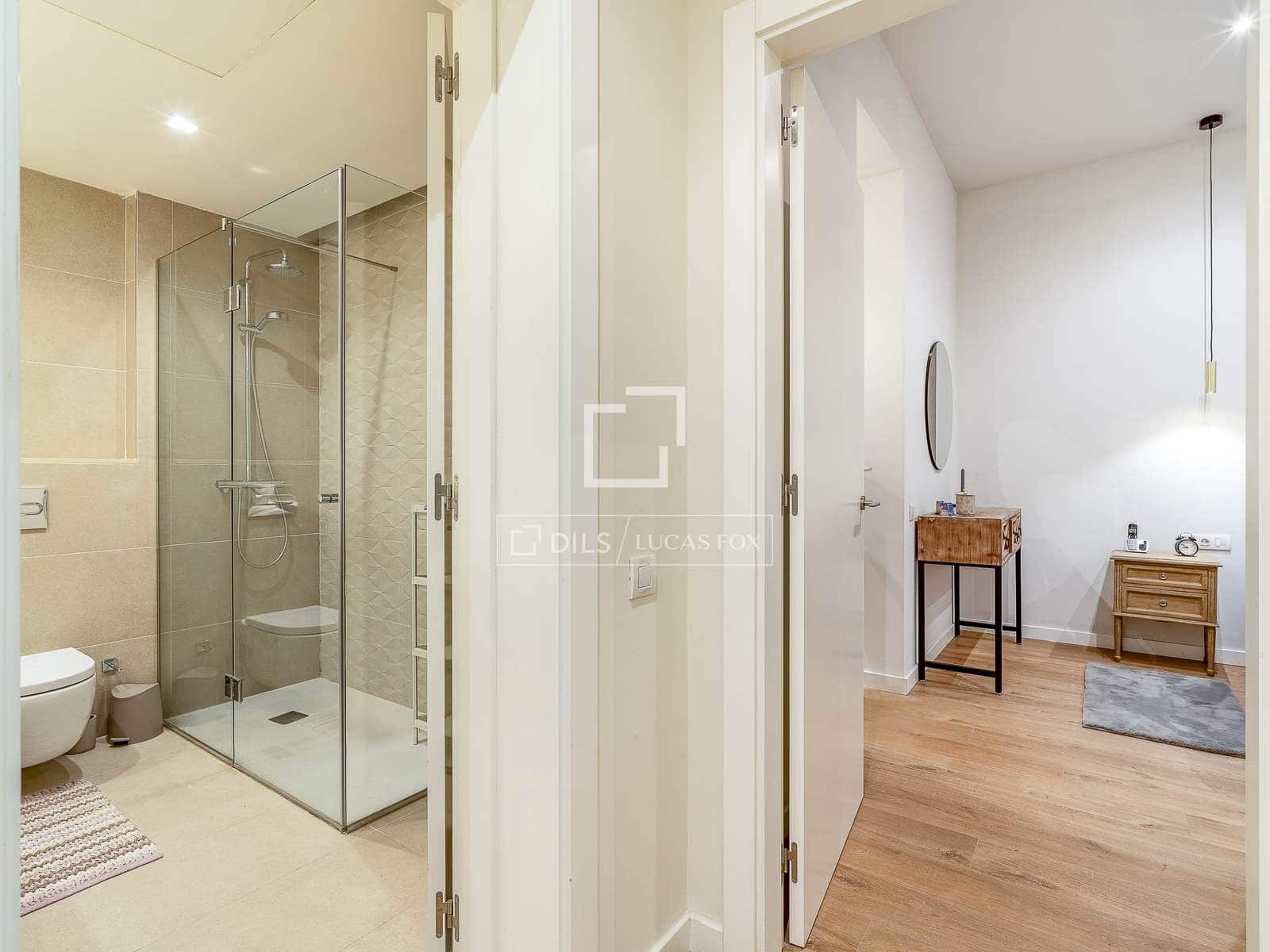 Apartamento de 4 habitaciones en Barcelona ciudad en venta - 1.050.000 € (Ref: 9697823)