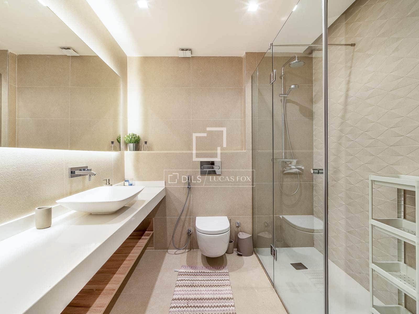 Apartamento de 4 habitaciones en Barcelona ciudad en venta - 1.050.000 € (Ref: 9697823)