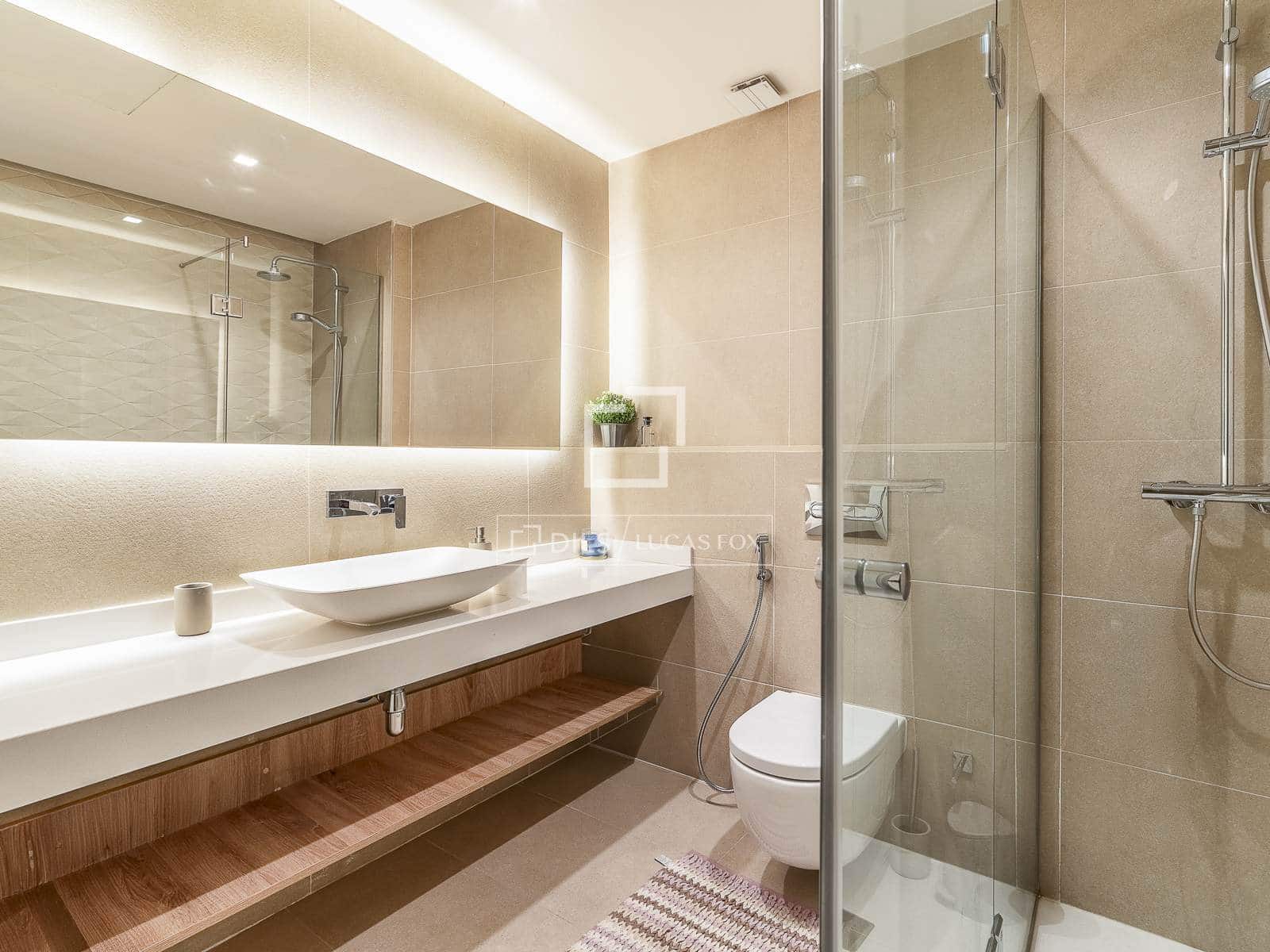 Apartamento de 4 habitaciones en Barcelona ciudad en venta - 1.050.000 € (Ref: 9697823)