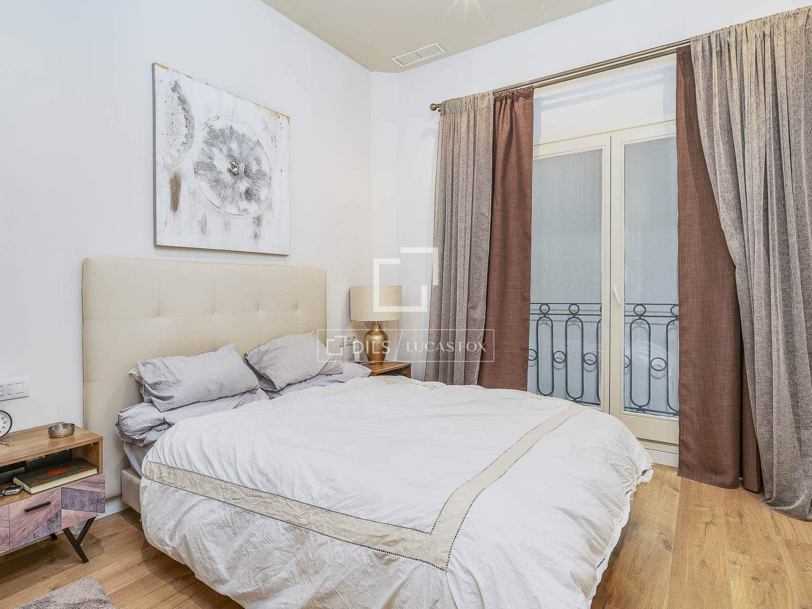 Apartamento de 4 habitaciones en Barcelona ciudad en venta - 1.050.000 € (Ref: 9697823)