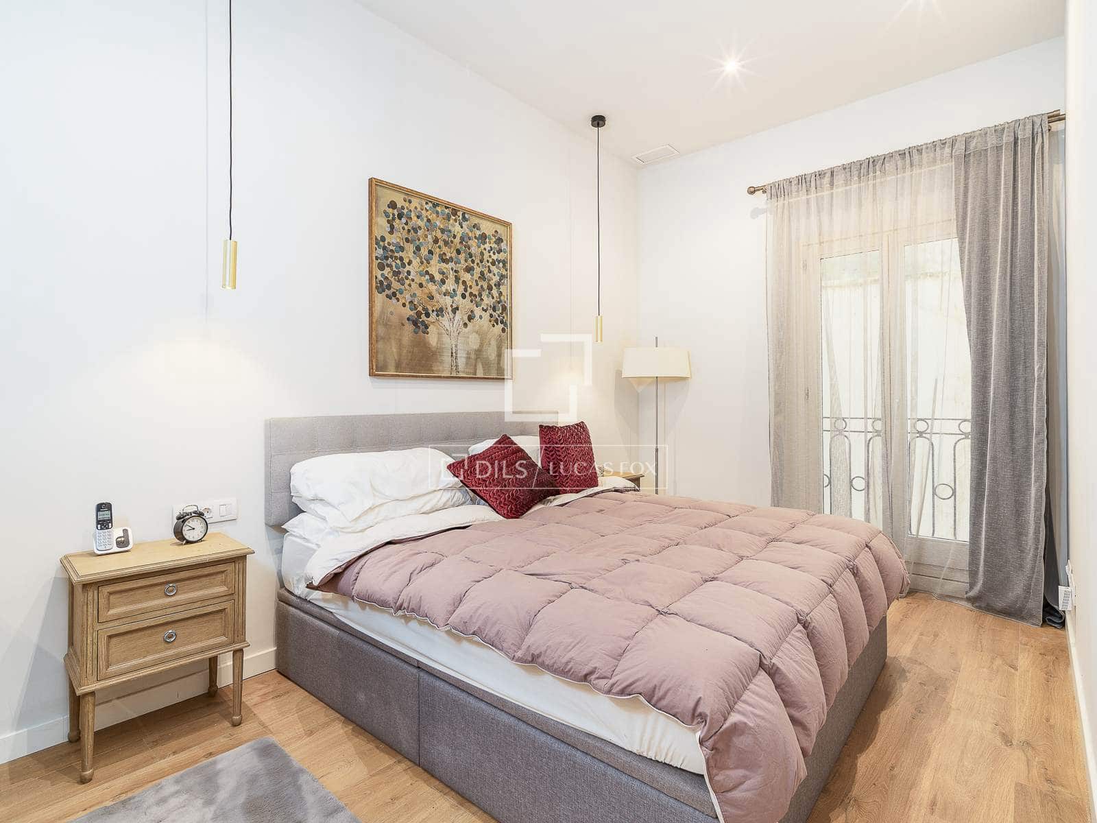 Apartamento de 4 habitaciones en Barcelona ciudad en venta - 1.050.000 € (Ref: 9697823)
