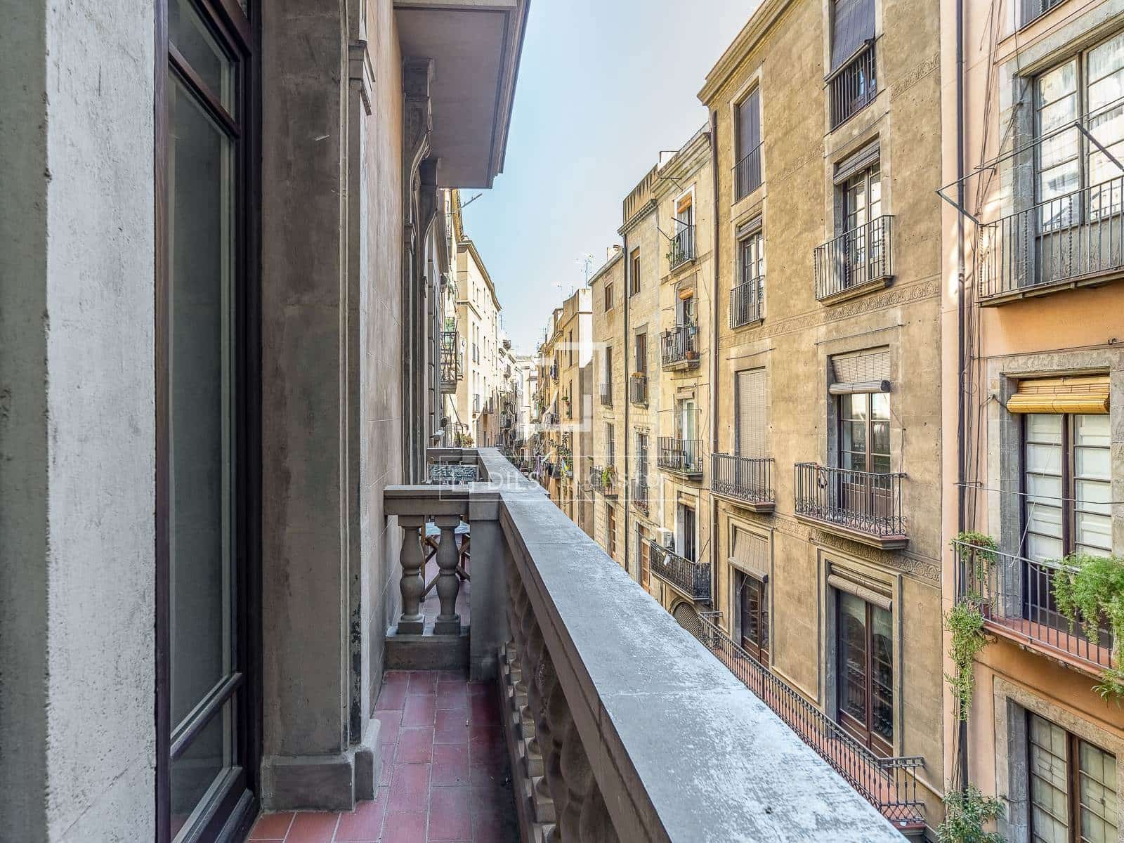Apartamento de 4 habitaciones en Barcelona ciudad en venta - 1.050.000 € (Ref: 9697823)