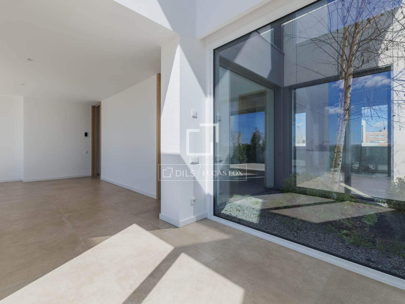 4 bedroom Penthouse for rent in Pozuelo de Alarcon with pool garage - € 6,200 (Ref: 9697893)