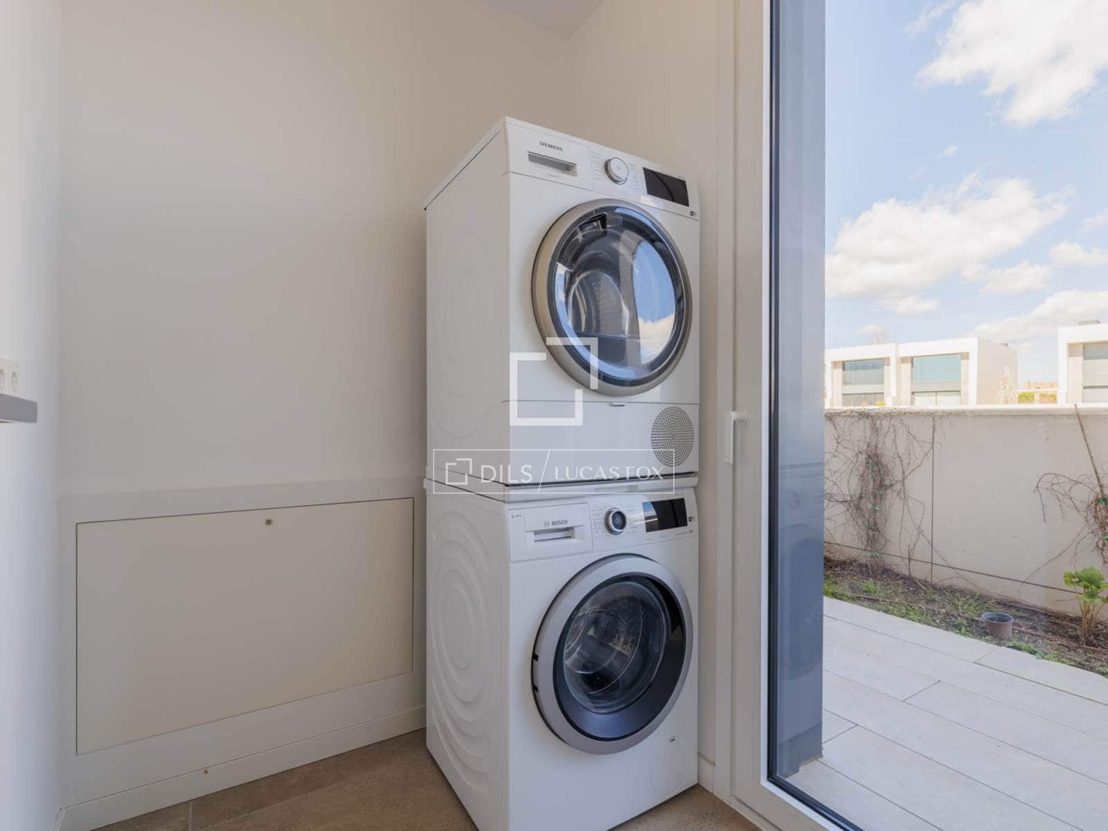 4 bedroom Penthouse for rent in Pozuelo de Alarcon with pool garage - € 6,200 (Ref: 9697893)