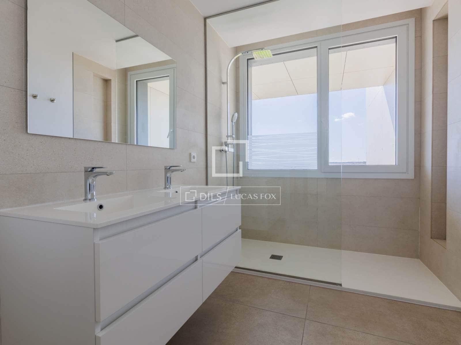 4 bedroom Penthouse for rent in Pozuelo de Alarcon with pool garage - € 6,200 (Ref: 9697893)