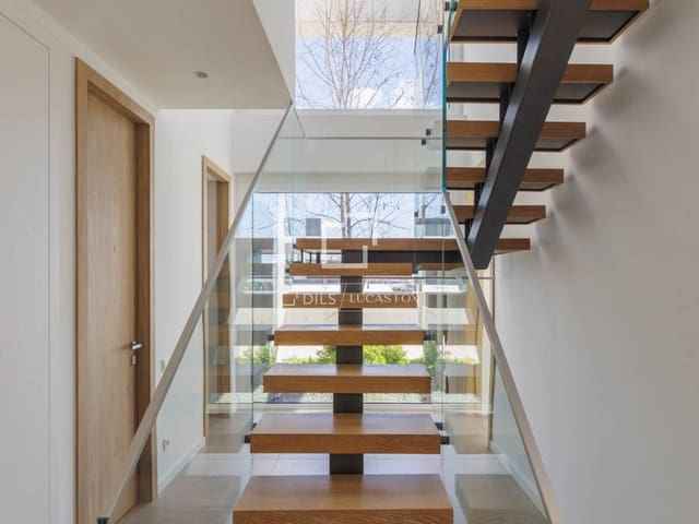 4 Zimmer Penthouse zu vermieten in Pozuelo de Alarcón mit Pool Garage - 6.200 € (Ref: 9697893)