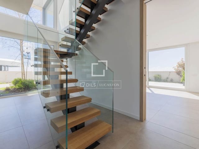 4 Zimmer Penthouse zu vermieten in Pozuelo de Alarcón mit Pool Garage - 6.200 € (Ref: 9697893)