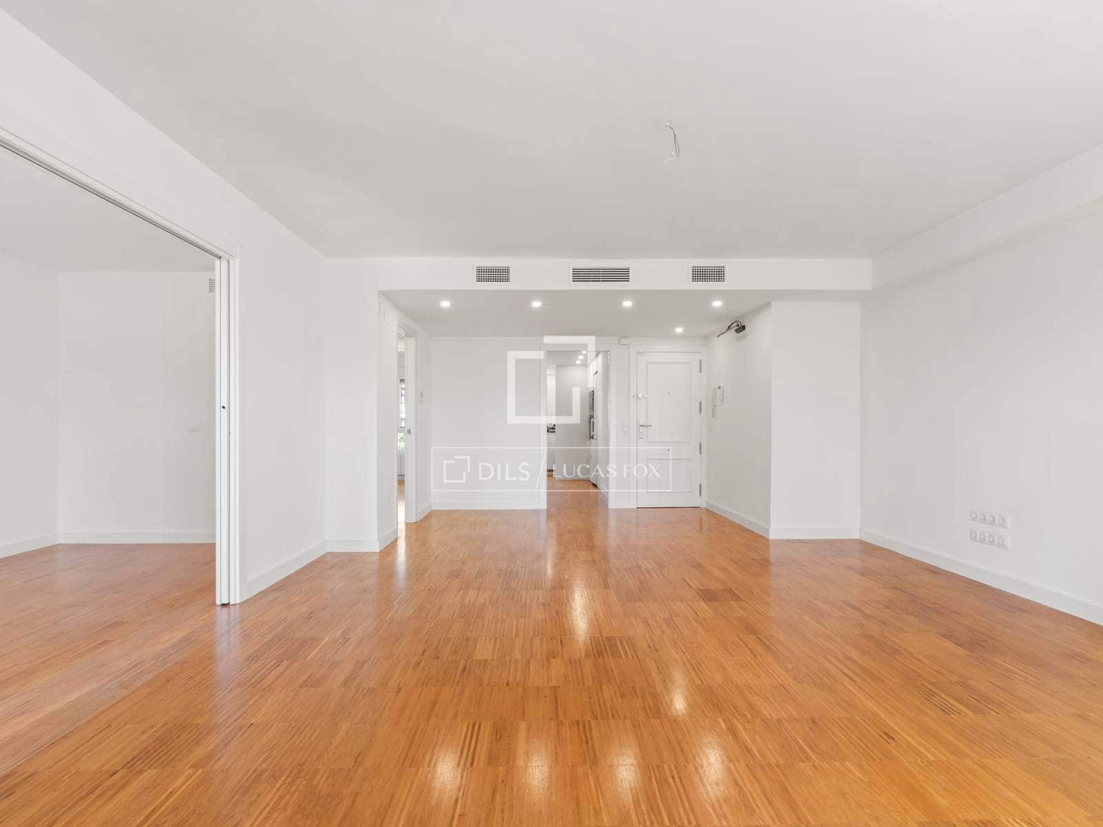 3 bedroom Apartment for sale in Alicante / Alacant city with pool garage - € 590,000 (Ref: 9699229)