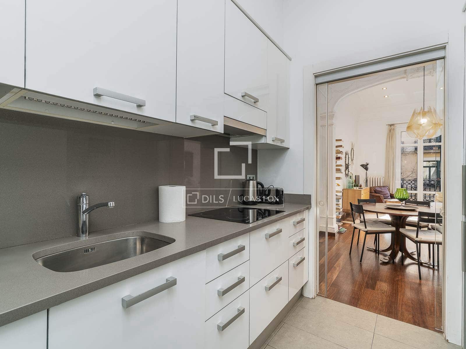 2 bedroom Apartment for sale in Barcelona city - € 795,000 (Ref: 9699230)