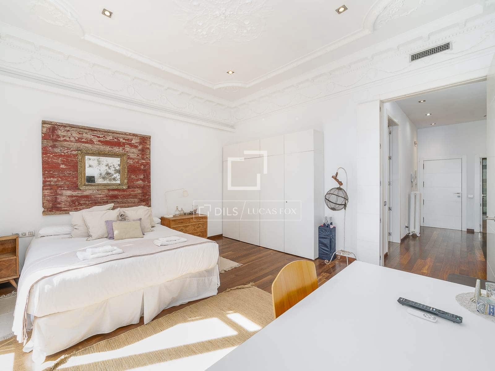 2 bedroom Apartment for sale in Barcelona city - € 795,000 (Ref: 9699230)