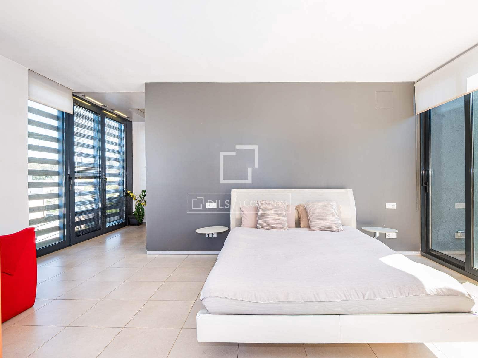 6 bedroom Villa for sale in Valldoreix with pool garage - € 1,950,000 (Ref: 9699231)