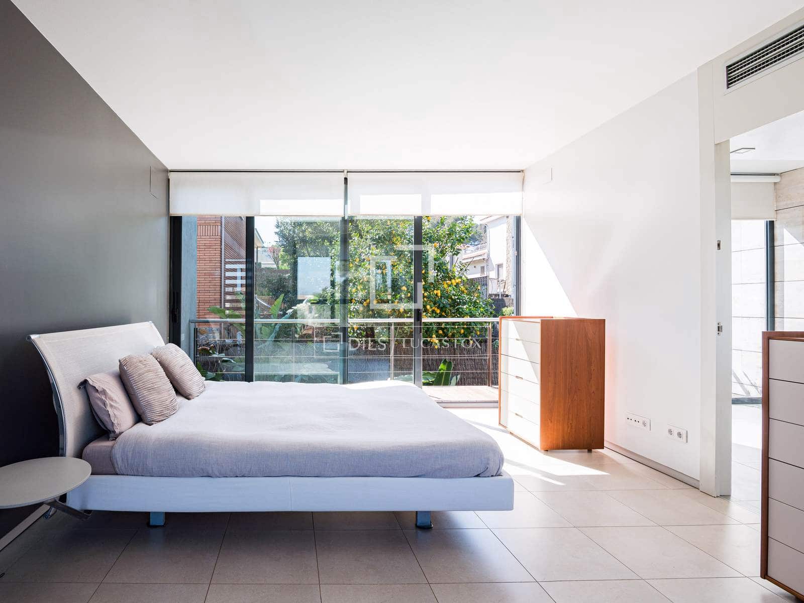 6 bedroom Villa for sale in Valldoreix with pool garage - € 1,950,000 (Ref: 9699231)