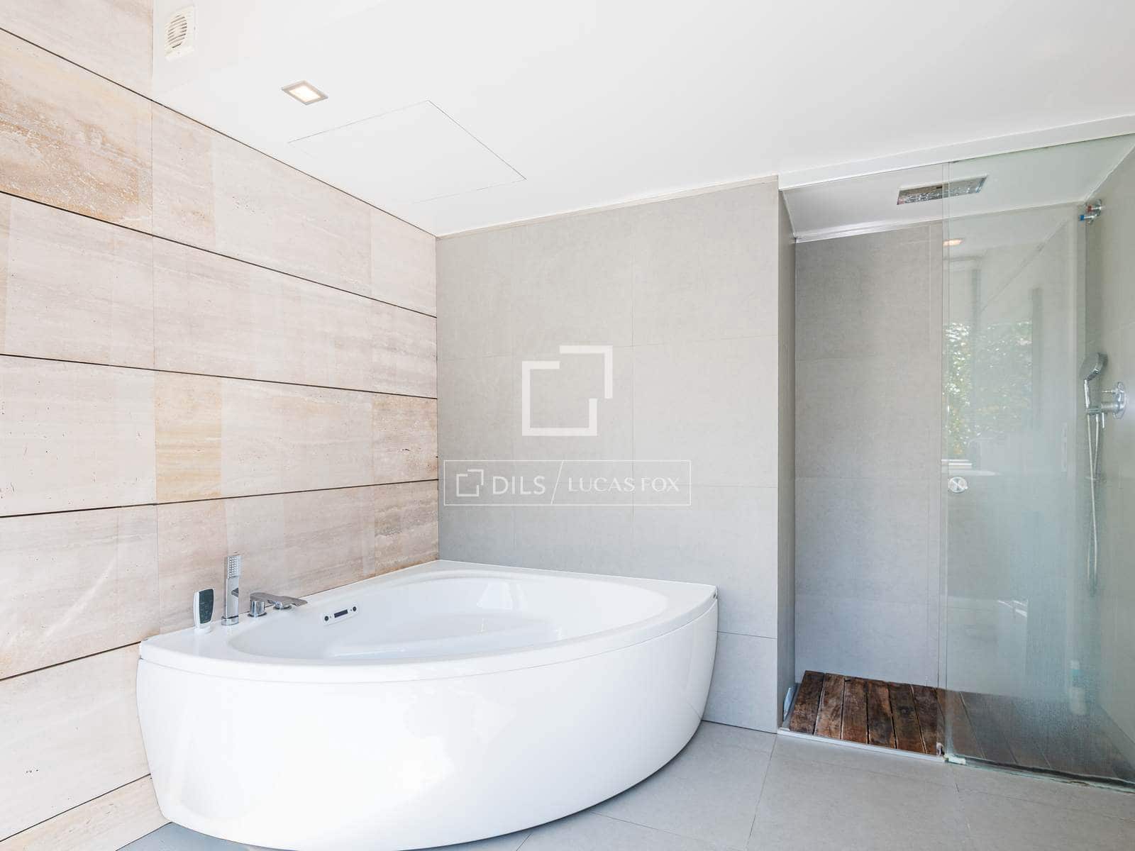 6 bedroom Villa for sale in Valldoreix with pool garage - € 1,950,000 (Ref: 9699231)