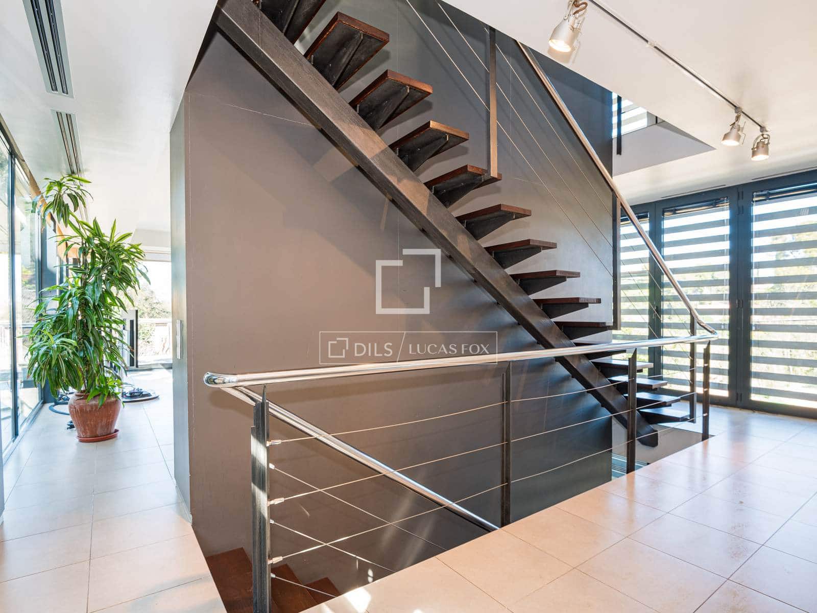 6 bedroom Villa for sale in Valldoreix with pool garage - € 1,950,000 (Ref: 9699231)