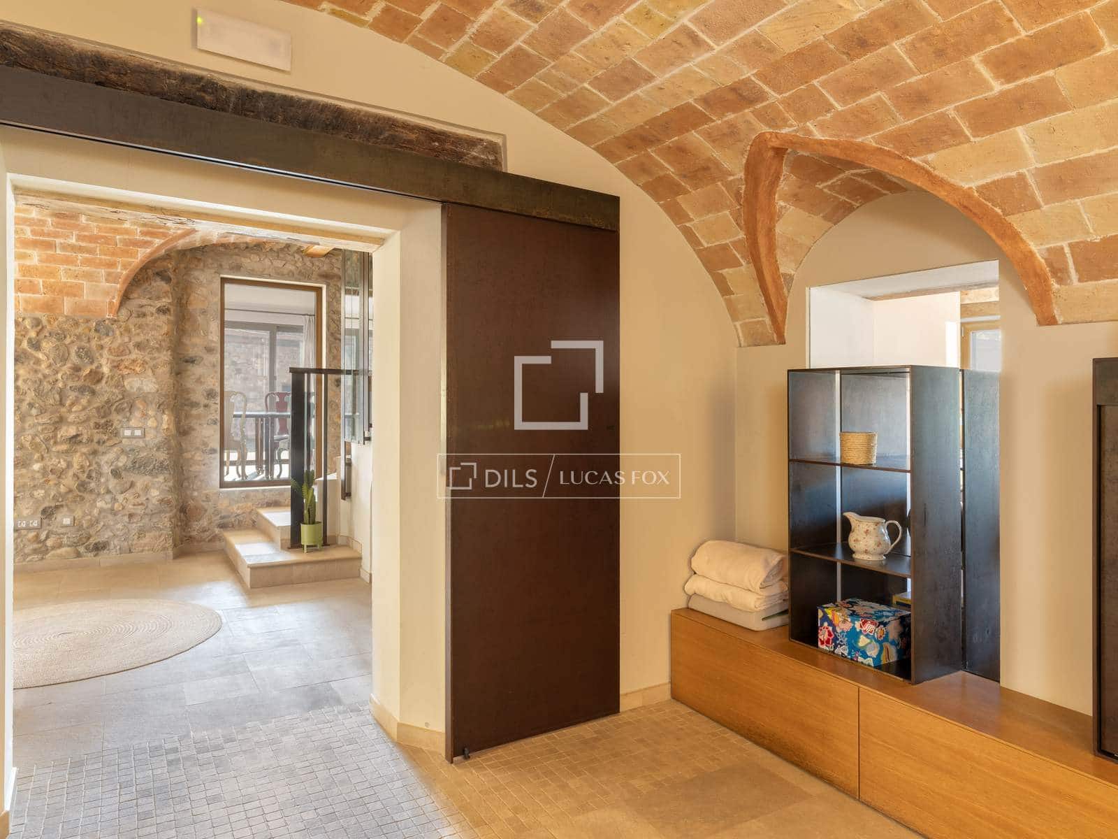 8 bedroom Finca/Country House for sale in Orfes with pool - € 2,200,000 (Ref: 9699676)