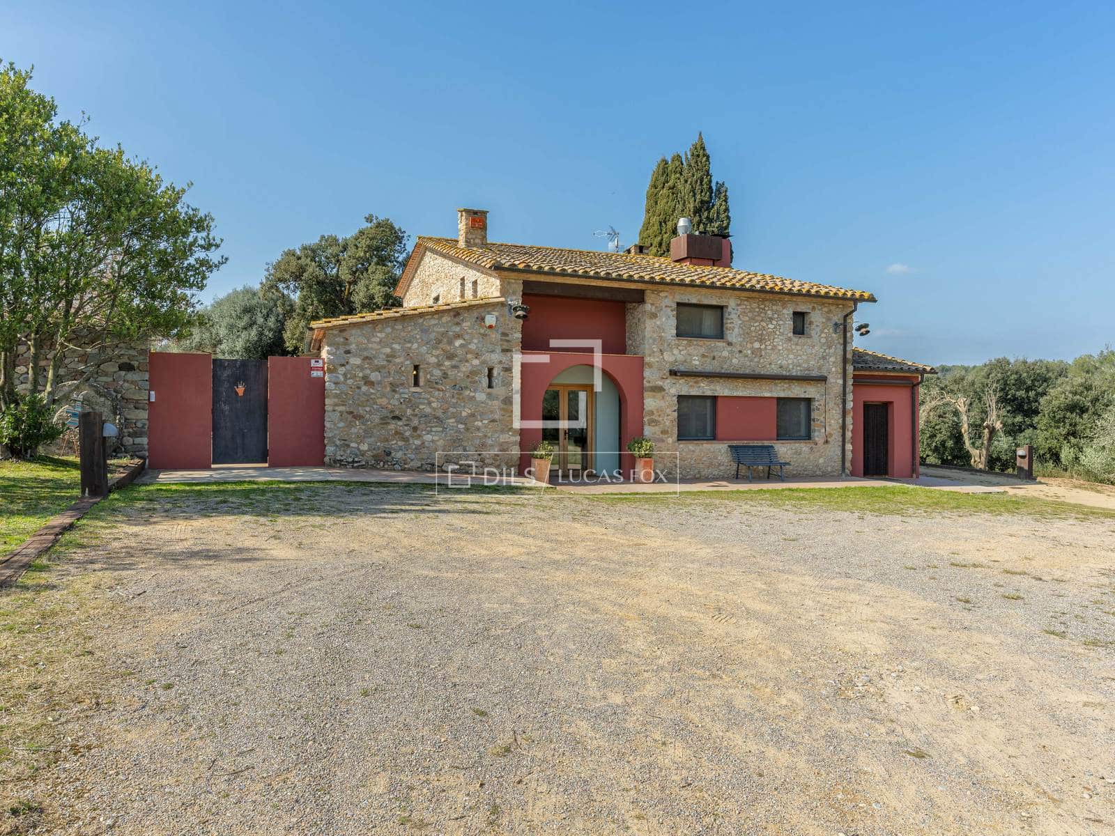 8 bedroom Finca/Country House for sale in Orfes with pool - € 2,200,000 (Ref: 9699676)