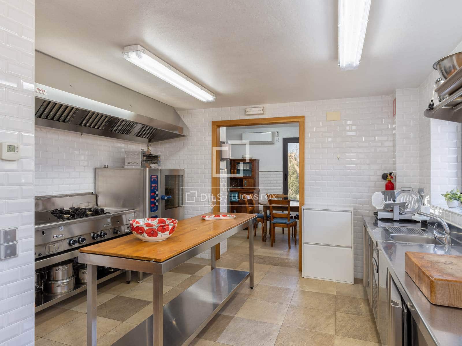 8 bedroom Finca/Country House for sale in Orfes with pool - € 2,200,000 (Ref: 9699676)