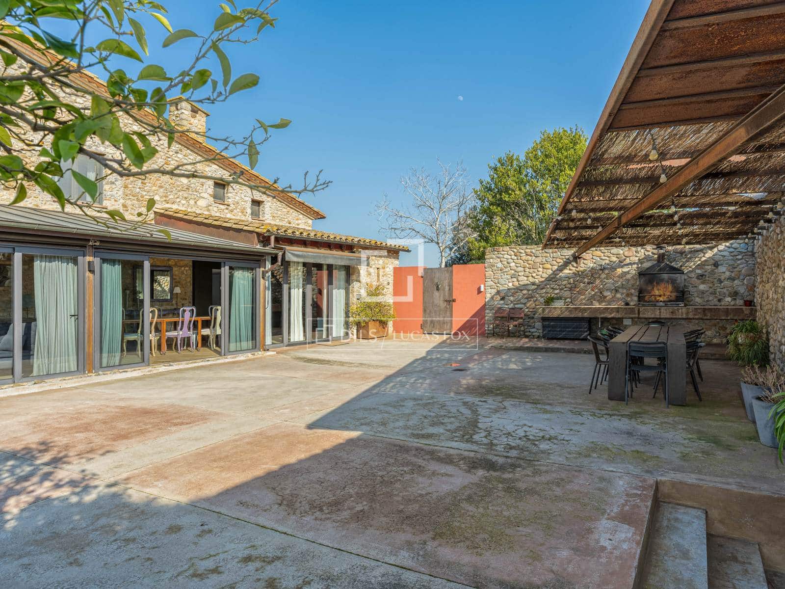 8 bedroom Finca/Country House for sale in Orfes with pool - € 2,200,000 (Ref: 9699676)