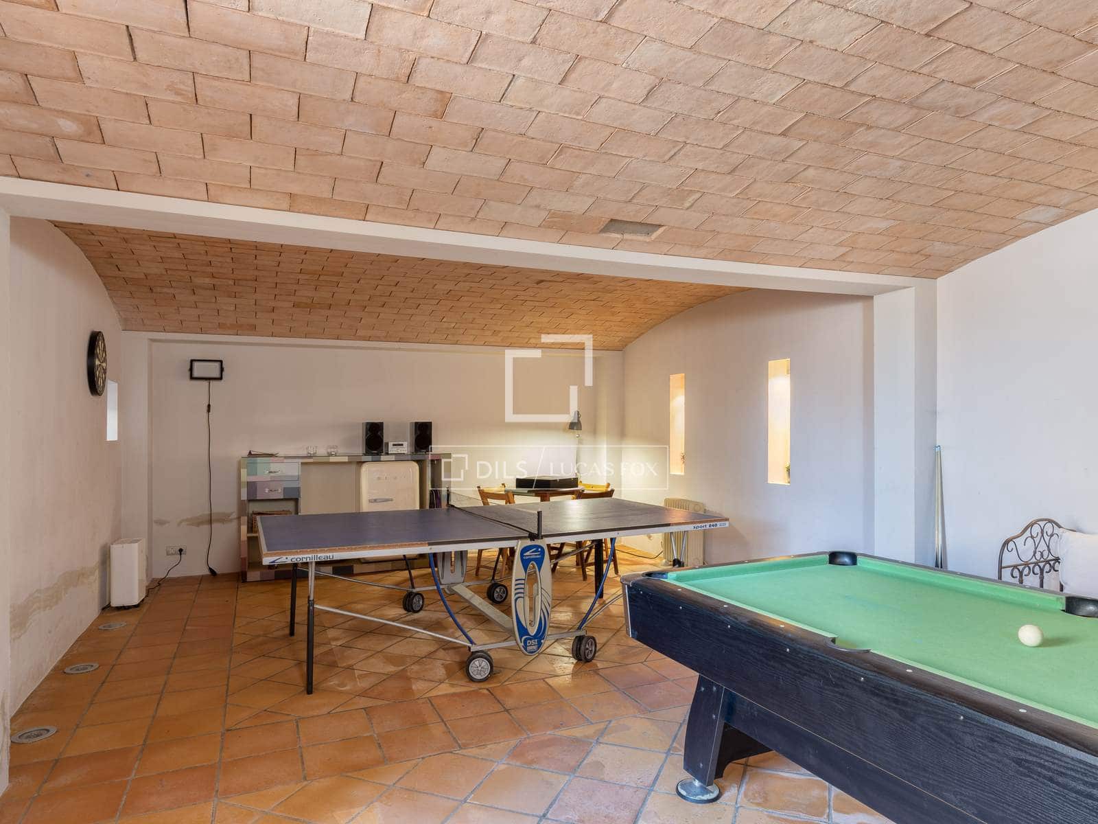 8 bedroom Finca/Country House for sale in Orfes with pool - € 2,200,000 (Ref: 9699676)