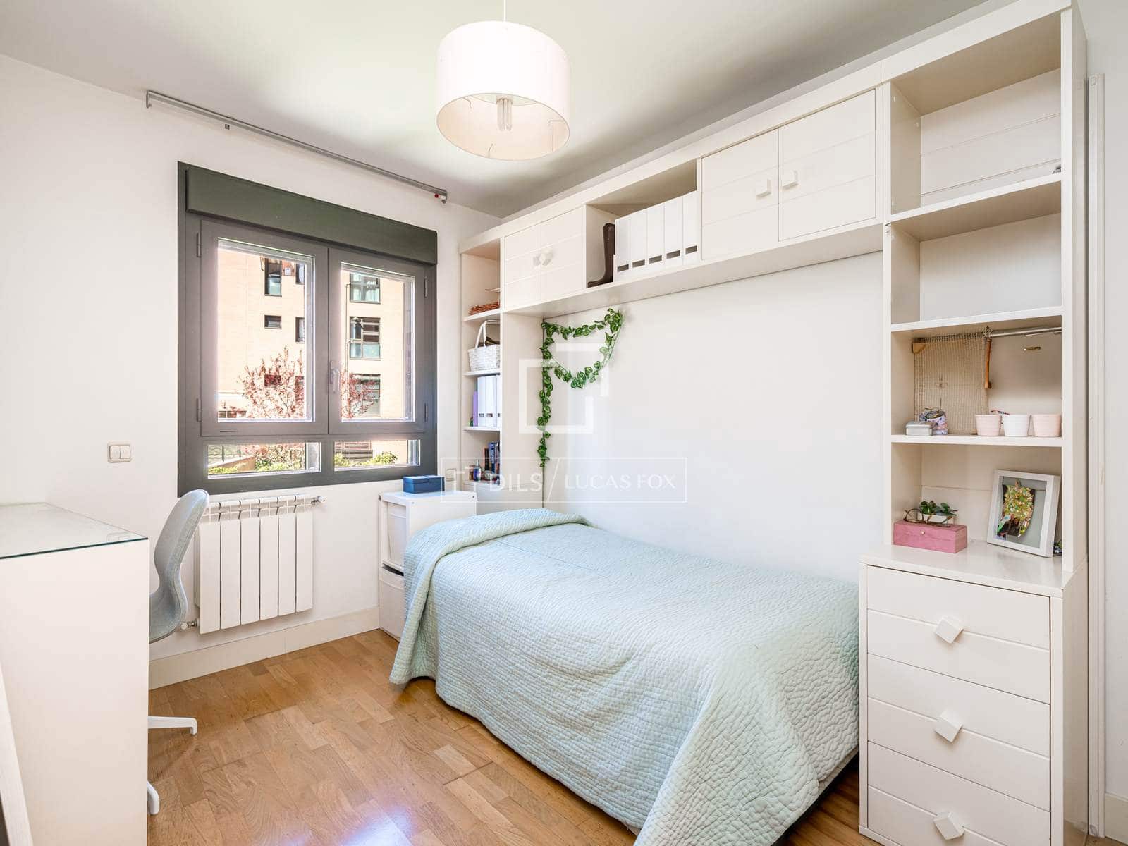 4 bedroom Apartment for sale in Madrid city with pool garage - € 1,089,000 (Ref: 9699677)