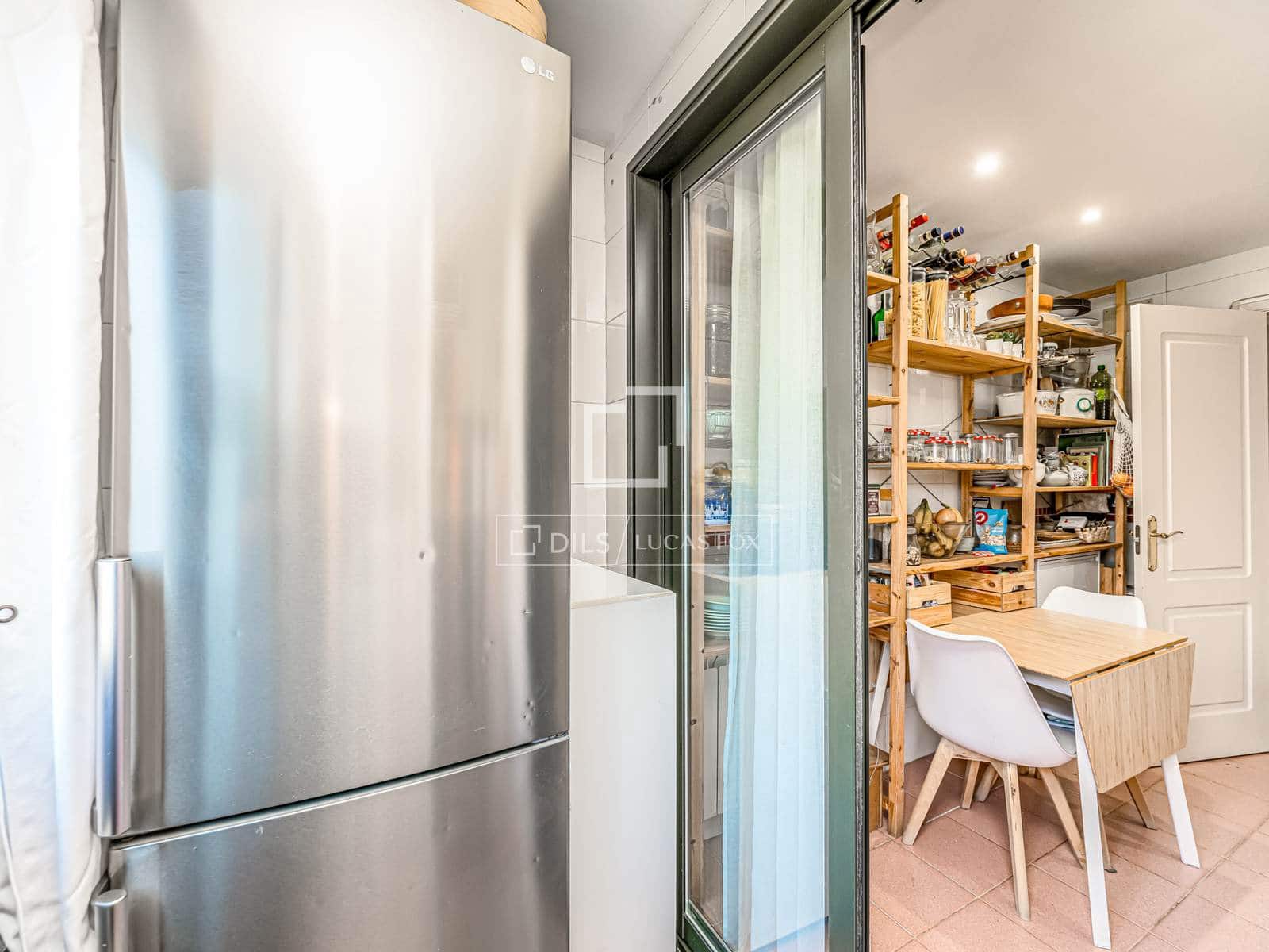 4 bedroom Apartment for sale in Madrid city with pool garage - € 1,089,000 (Ref: 9699677)