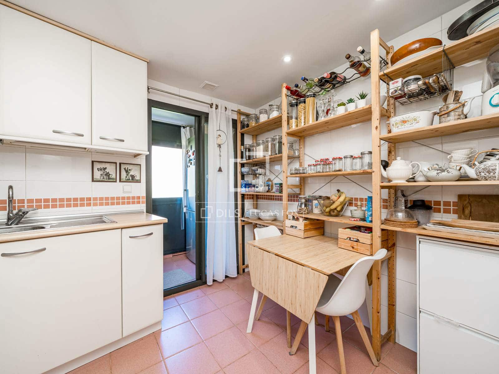 4 bedroom Apartment for sale in Madrid city with pool garage - € 1,089,000 (Ref: 9699677)