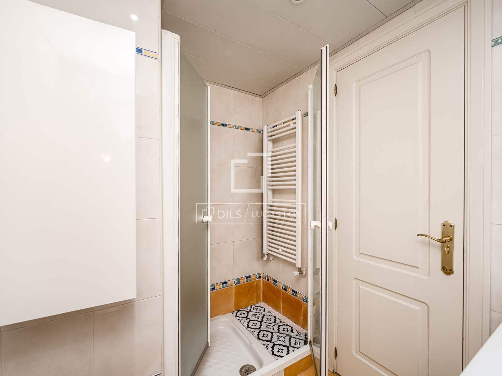 4 bedroom Apartment for sale in Madrid city with pool garage - € 1,089,000 (Ref: 9699677)