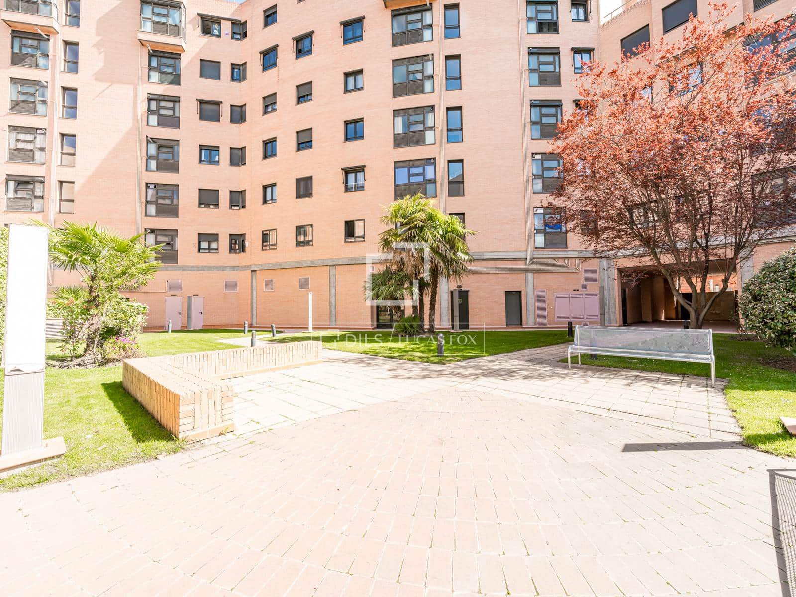 4 bedroom Apartment for sale in Madrid city with pool garage - € 1,089,000 (Ref: 9699677)