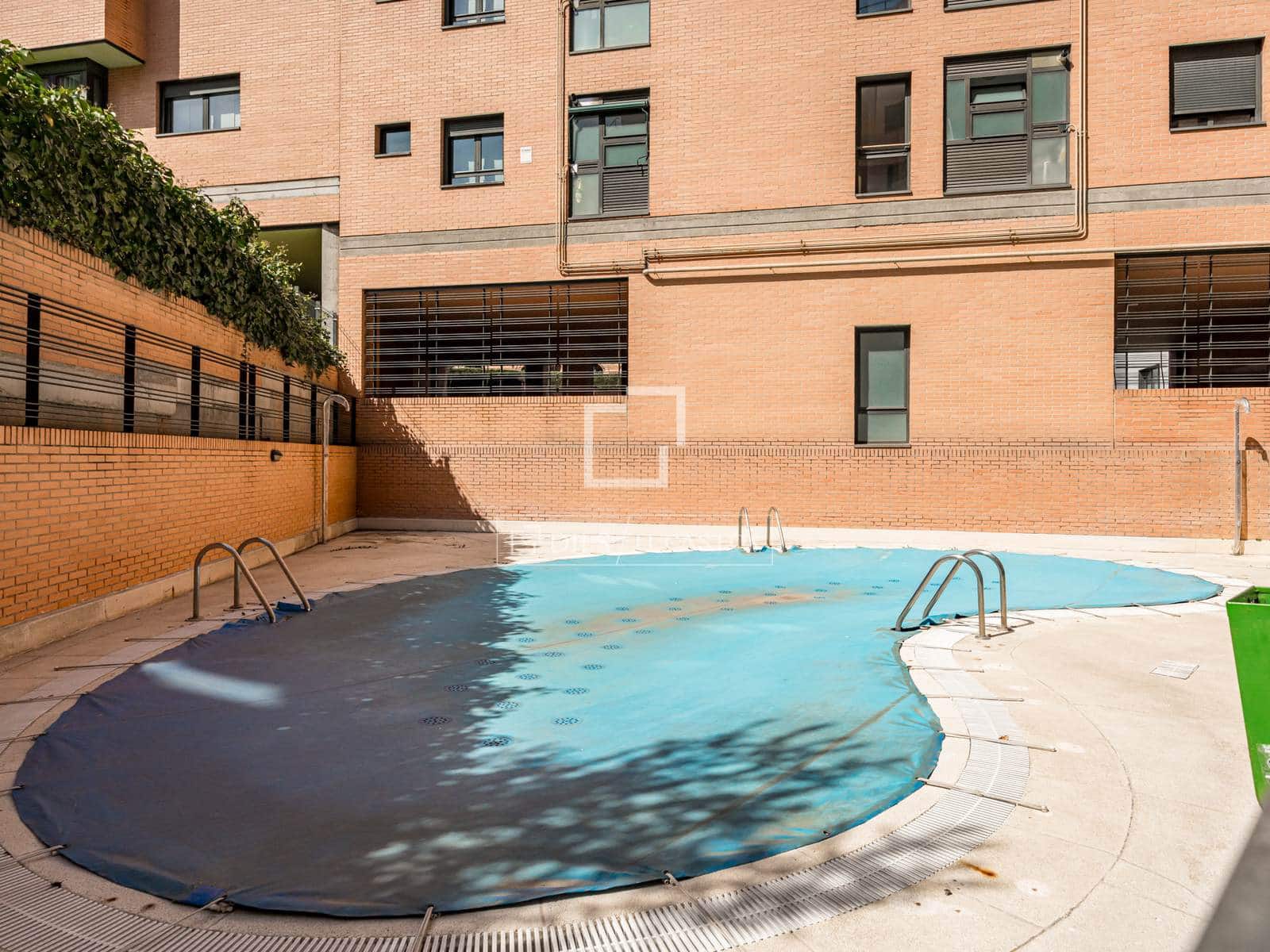 4 bedroom Apartment for sale in Madrid city with pool garage - € 1,089,000 (Ref: 9699677)