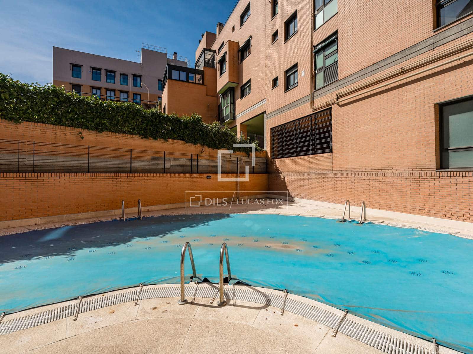 4 bedroom Apartment for sale in Madrid city with pool garage - € 1,089,000 (Ref: 9699677)