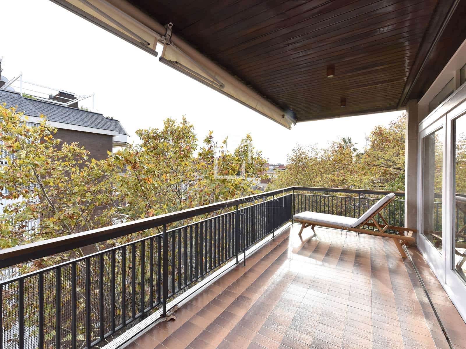 Apartamento de 4 habitaciones en Barcelona ciudad en venta con garaje - 1.990.000 € (Ref: 9699678)