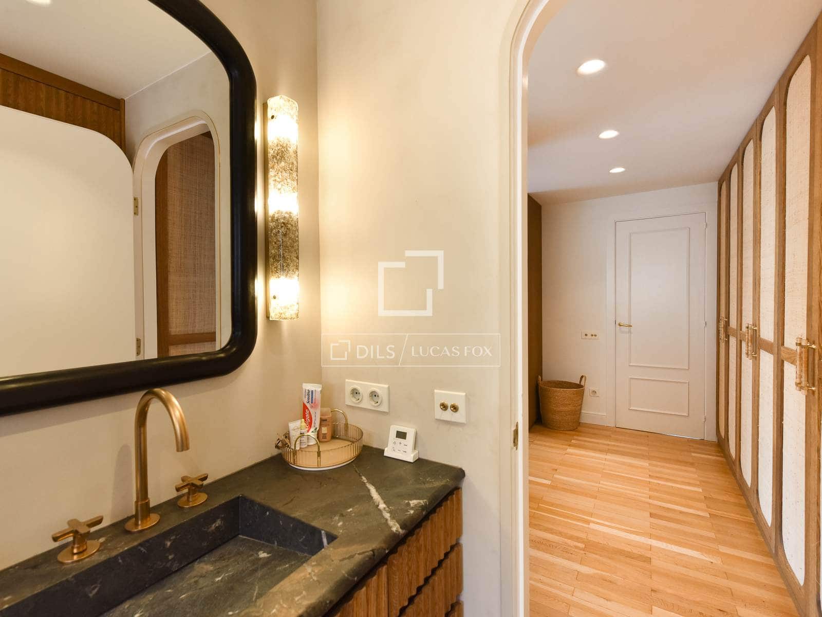 Apartamento de 4 habitaciones en Barcelona ciudad en venta con garaje - 1.990.000 € (Ref: 9699678)