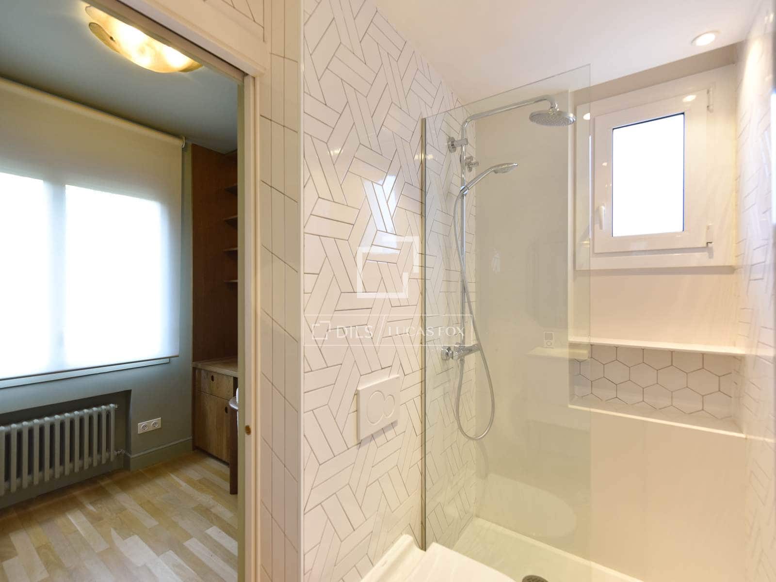 Apartamento de 4 habitaciones en Barcelona ciudad en venta con garaje - 1.990.000 € (Ref: 9699678)