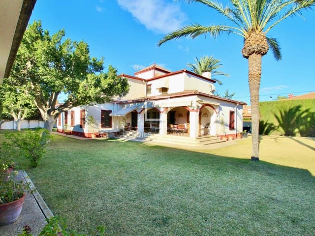 Chalet de 7 habitaciones en La Font, San Juan de Alicante / Sant Joan d'Alacant en venta con garaje - 890.000 € (Ref: 9699961)