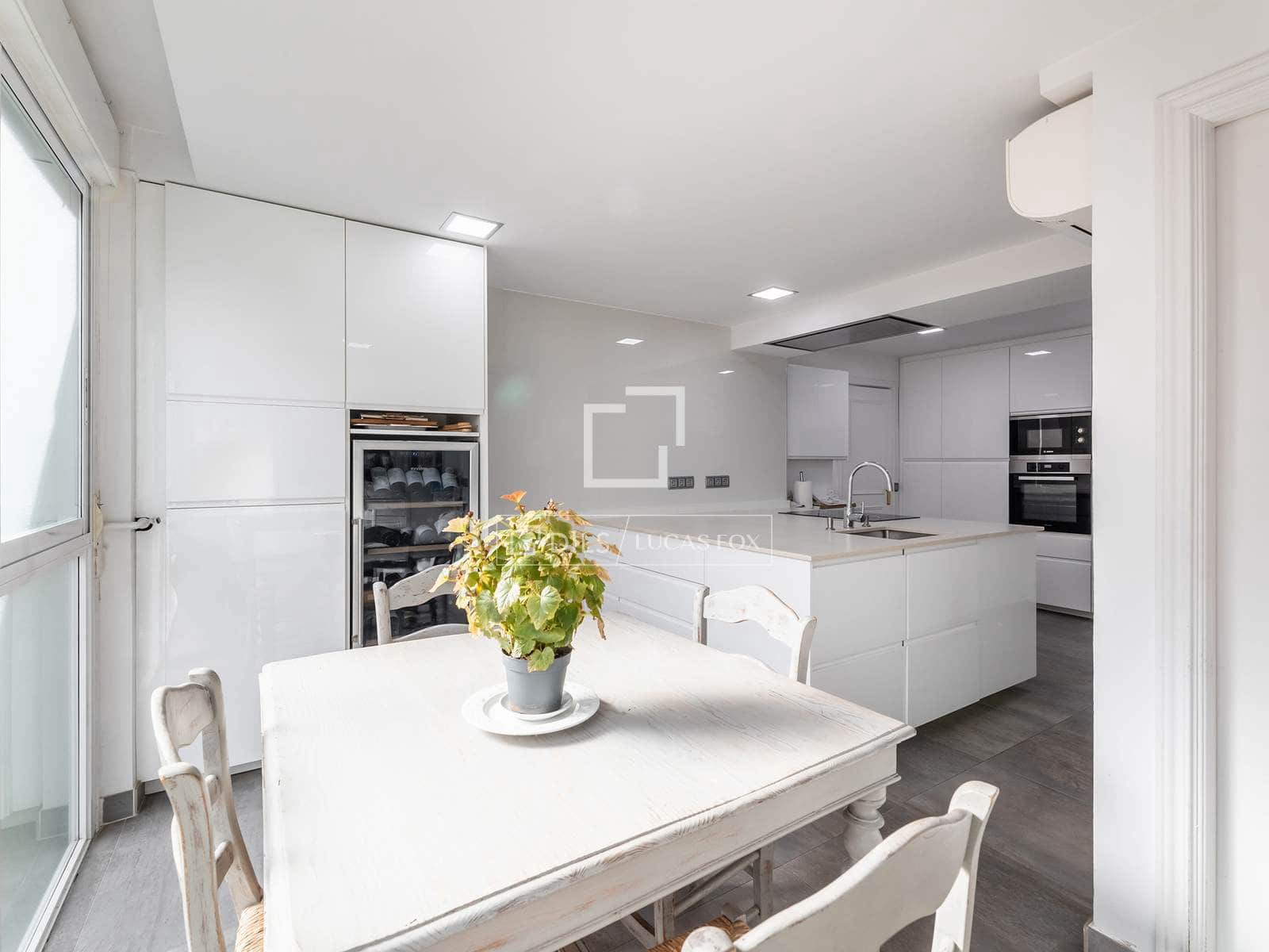 Apartamento de 4 habitaciones en Alcobendas en venta con piscina garaje - 1.650.000 € (Ref: 9699964)