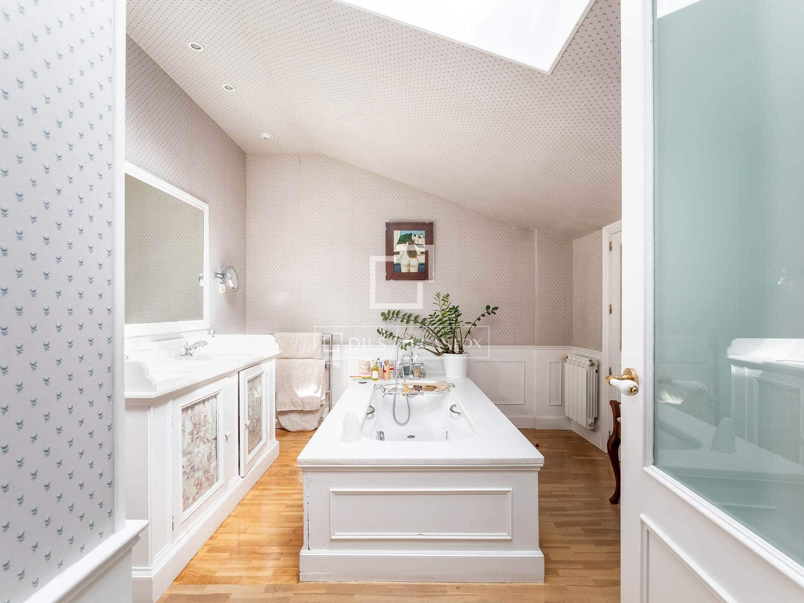 Apartamento de 4 habitaciones en Alcobendas en venta con piscina garaje - 1.650.000 € (Ref: 9699964)