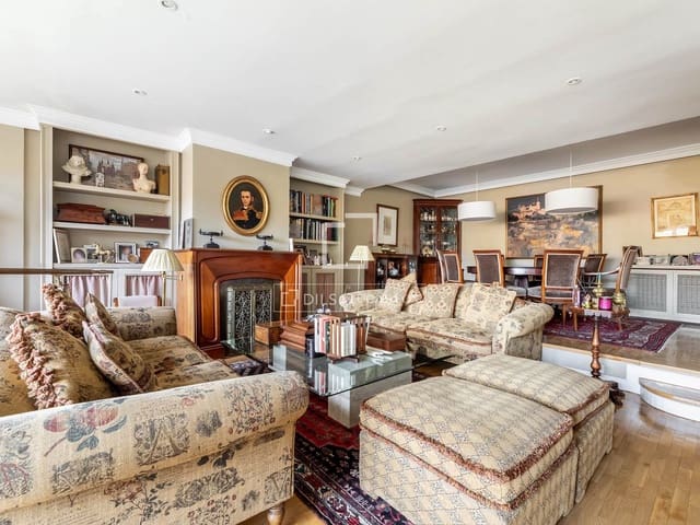 Apartamento de 4 habitaciones en Alcobendas en venta con piscina garaje - 1.650.000 € (Ref: 9699964)