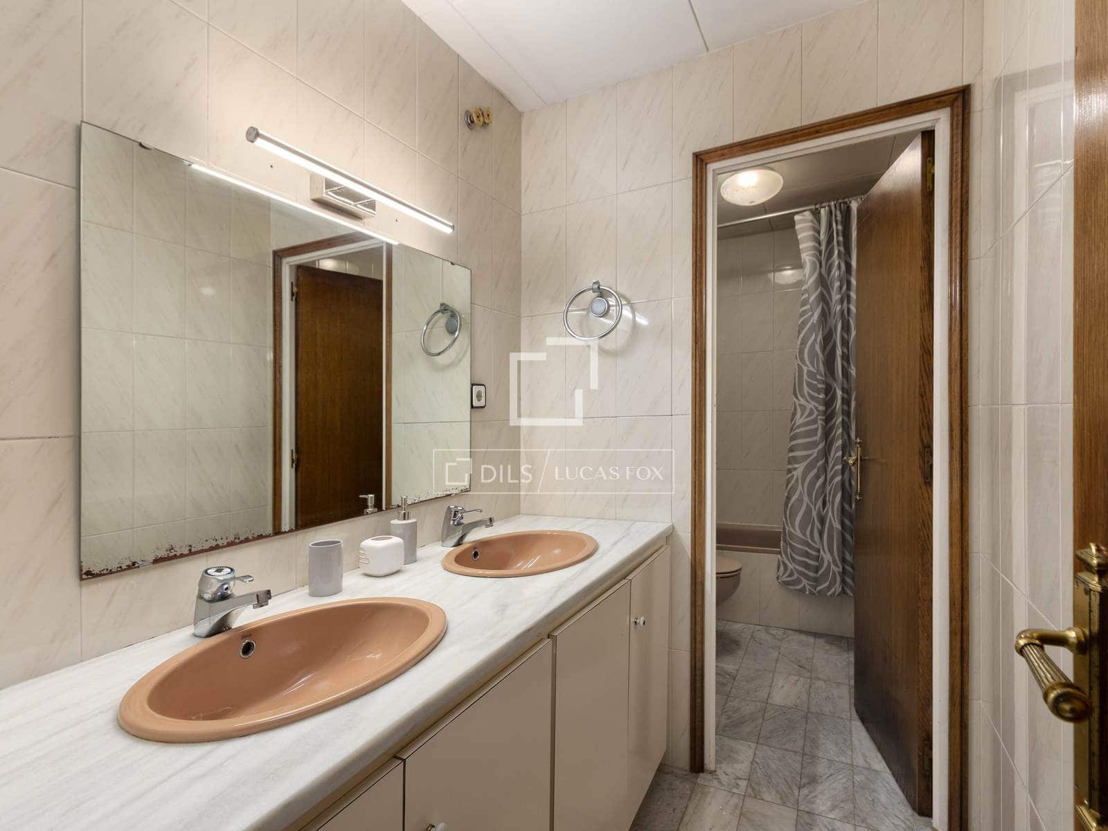 4 bedroom Villa for sale in Blanes with garage - € 1,575,000 (Ref: 9700059)