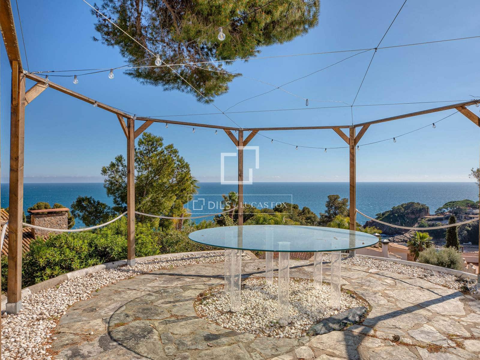 4 bedroom Villa for sale in Blanes with garage - € 1,575,000 (Ref: 9700059)