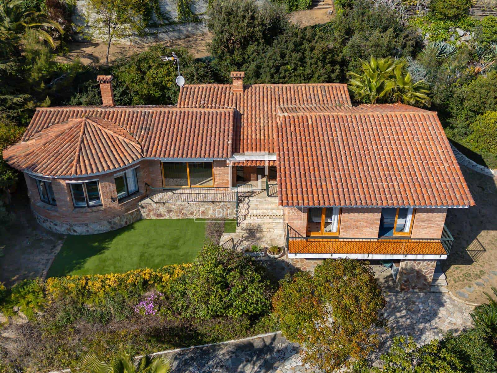 4 bedroom Villa for sale in Blanes with garage - € 850,000 (Ref: 9700061)