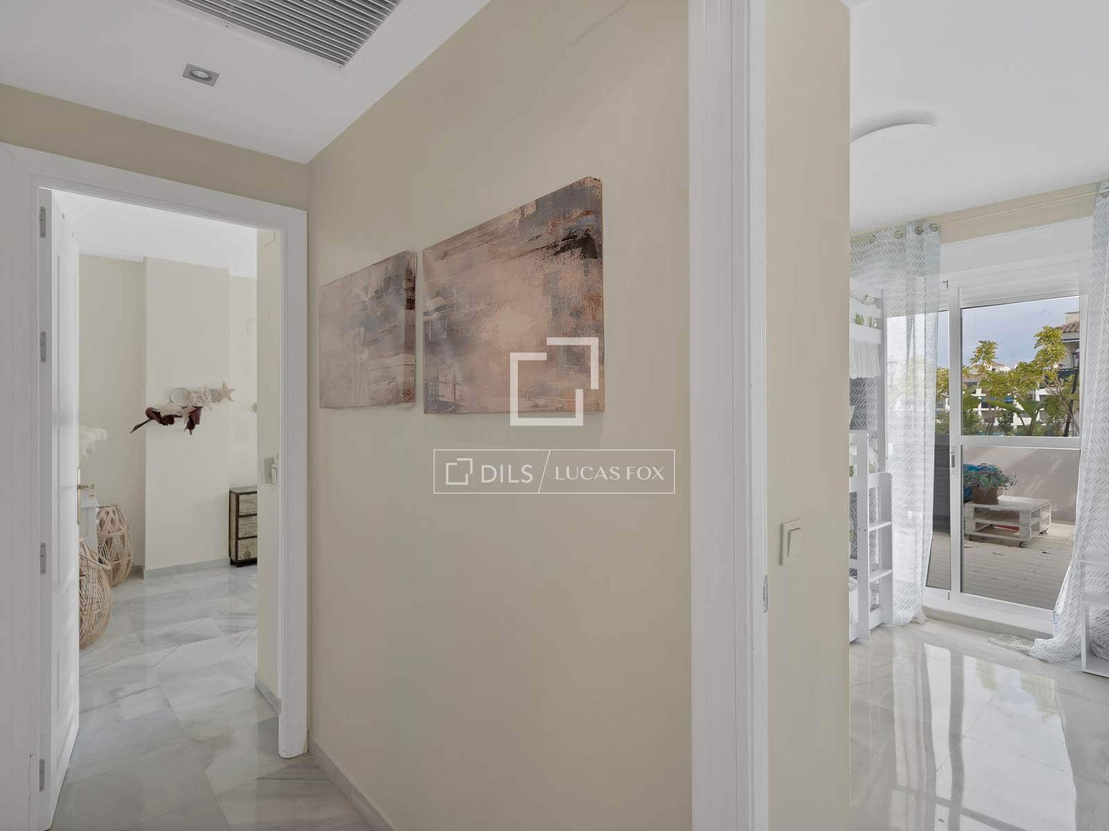 2 sypialnia Penthouse na sprzedaż w Marbella z basenem garażem - 470 000 € (Ref: 9700064)