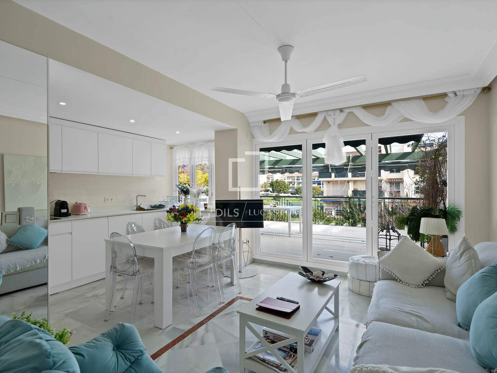 2 sypialnia Penthouse na sprzedaż w Marbella z basenem garażem - 470 000 € (Ref: 9700064)