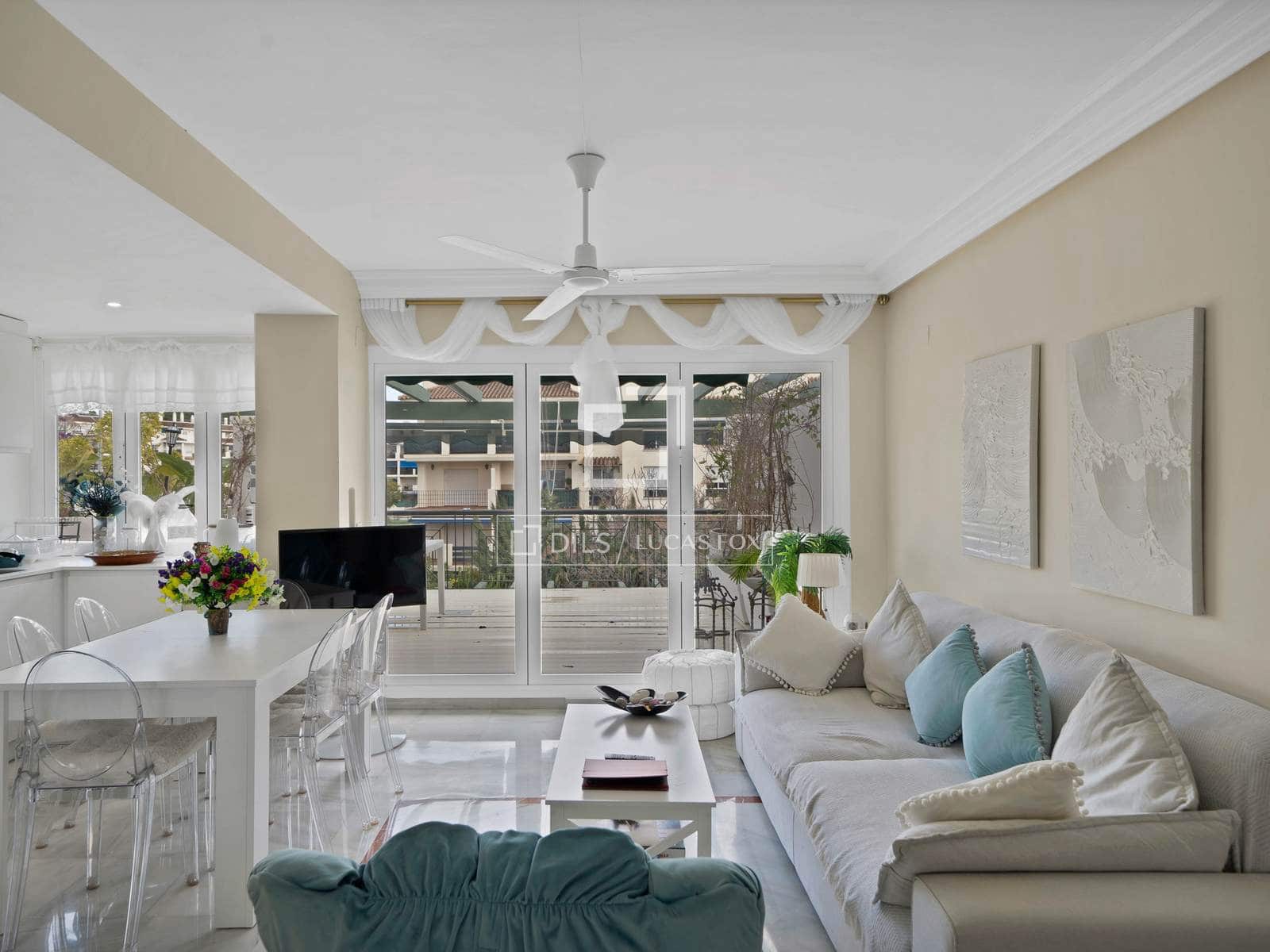 2 sypialnia Penthouse na sprzedaż w Marbella z basenem garażem - 470 000 € (Ref: 9700064)