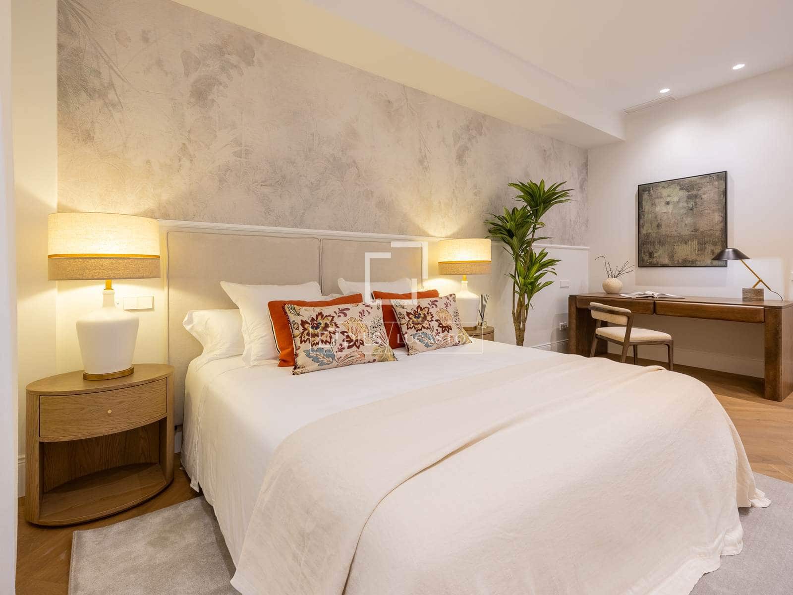 4 slaapkamer Appartement te koop in Madrid stad - € 7.850.000 (Ref: 9700152)