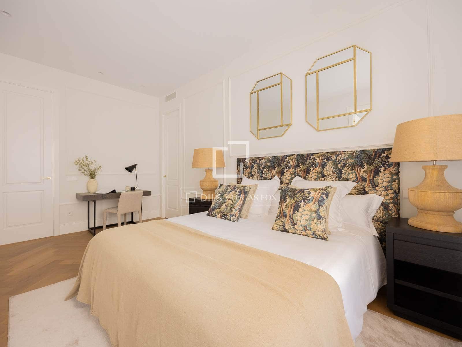 4 slaapkamer Appartement te koop in Madrid stad - € 7.850.000 (Ref: 9700152)