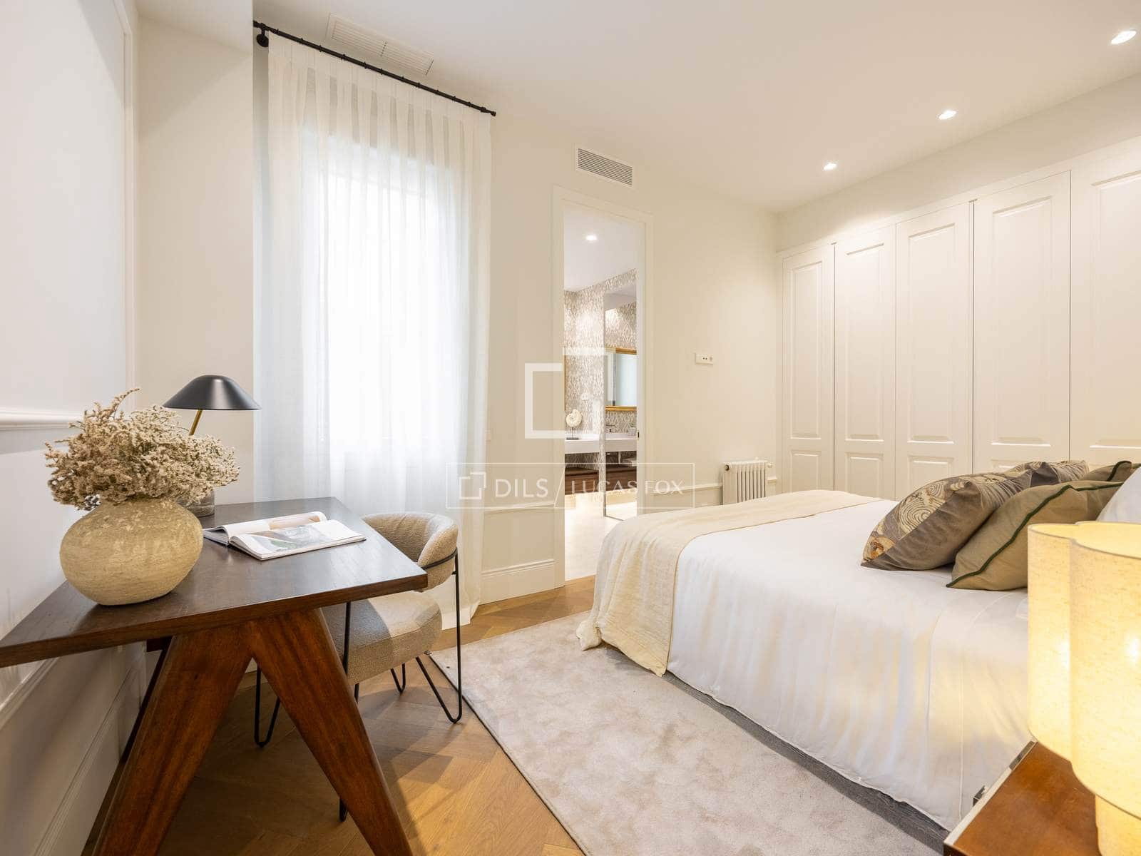 4 slaapkamer Appartement te koop in Madrid stad - € 7.850.000 (Ref: 9700152)