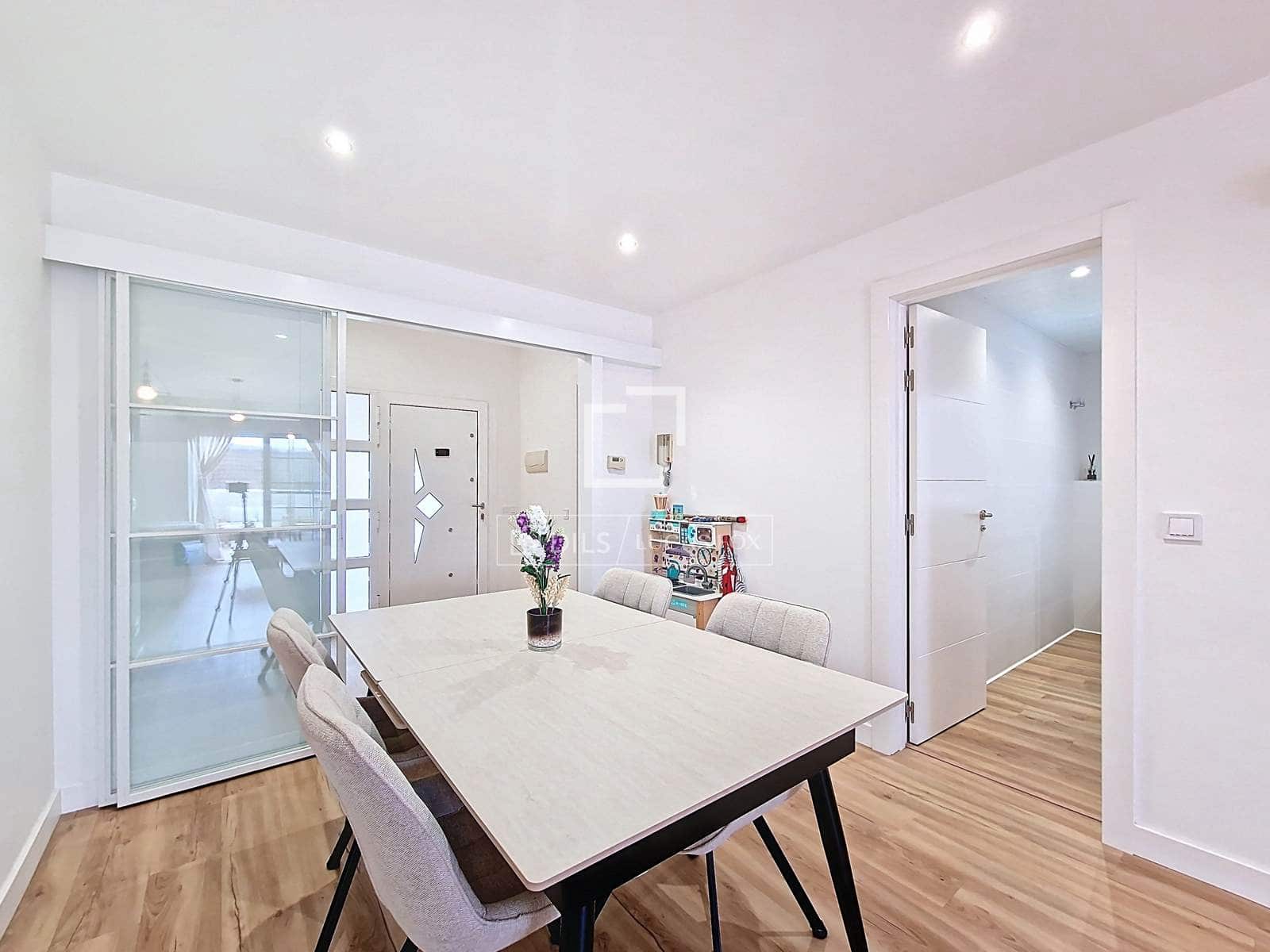 4 bedroom Villa for sale in Vilanova i la Geltru with garage - € 440,000 (Ref: 9700154)